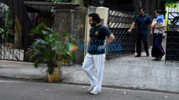 Kareena Kapoor Khan, Saif Ali Khan and Taimur Ali Khan spotted in Bandra