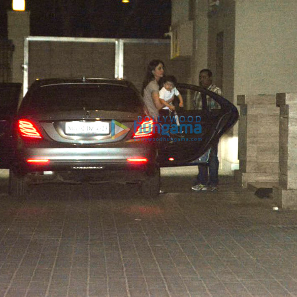 kareena kapoor khan taimur ali khan and malaika arora snapped at amrita aroras house 1