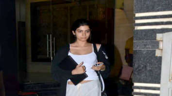 Khushi Kapoor snapped at a clinic in Juhu