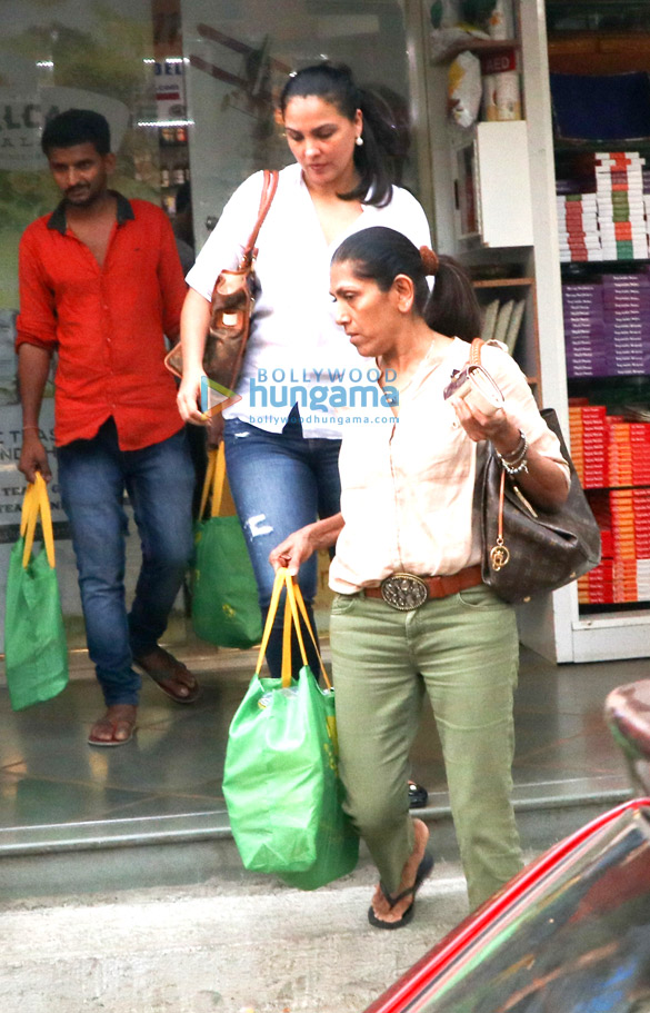 Lara Dutta spotted in Bandra Lara Dutta spotted in Bandra