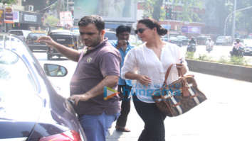 Lara Dutta spotted in Juhu