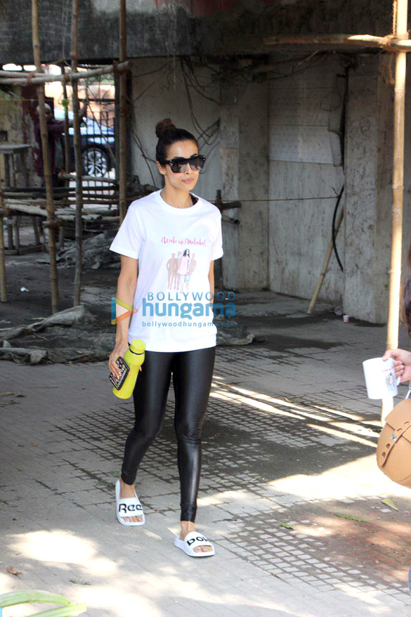 malaika arora spotted outside the gym in bandra 1