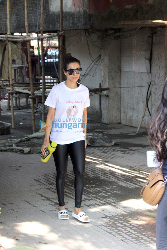 malaika arora spotted outside the gym in bandra 4