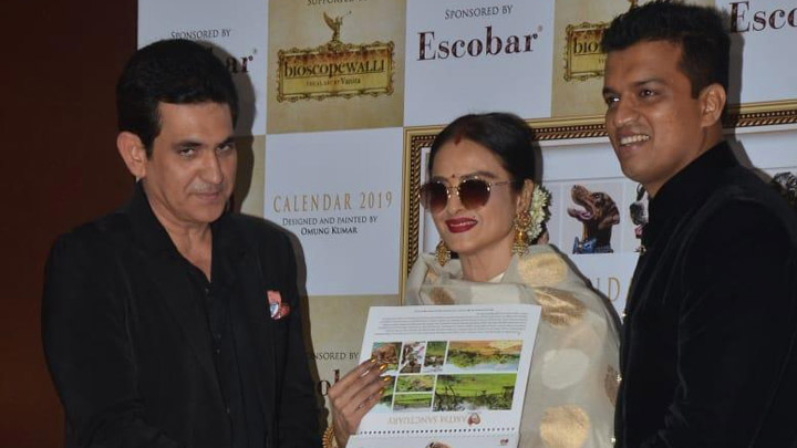 Omung Kumar unveils a hand painted Calendar for charity alongside Rekha ji & Tiger Shroff | Part 1