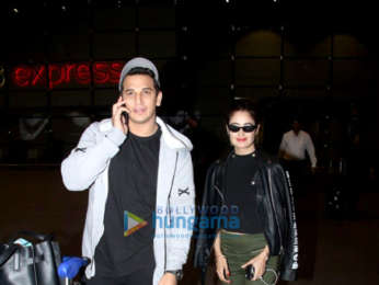 Pooja Hegde, Elli AvrRam, Anil Kapoor and others snapped at the airport