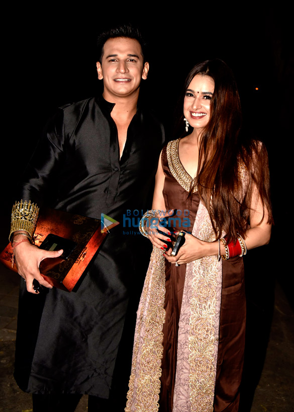 prince narula and yuvika chaudhary snapped at diwali bash 4