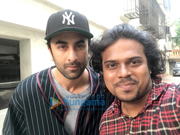 ranbir kapoor and alia bhatt visit doctor in juhu after injury 01