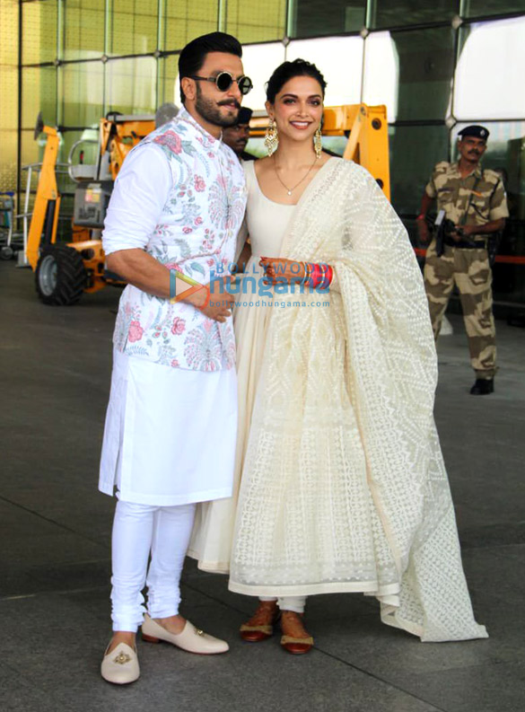 ranveer singh and deepika padukone snapped at the airport 4