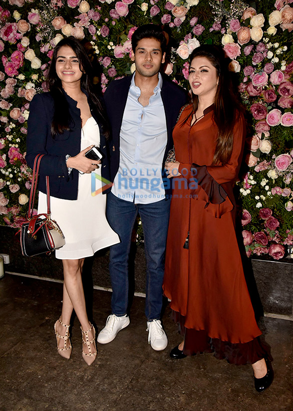 sanjay dutt shraddha kapoor and others graces the kresha bajajs store launch 11