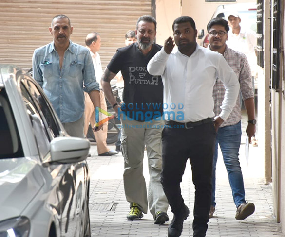 sanjay dutt spotted at a clinic 1