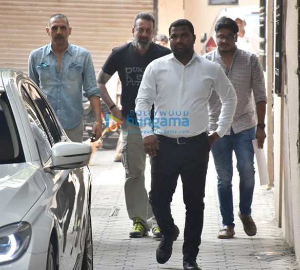 sanjay dutt spotted at a clinic 5