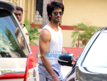 Shahid Kapoor and Saif Ali Khan snapped at the gym