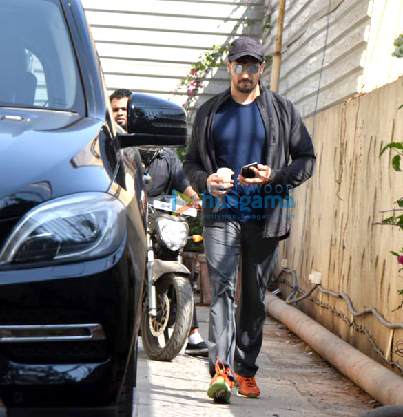 sidharth malhotra spotted at reset gym 6