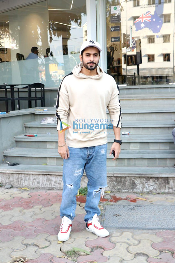 sunny singh spotted at coffee by dibella in juhu 1