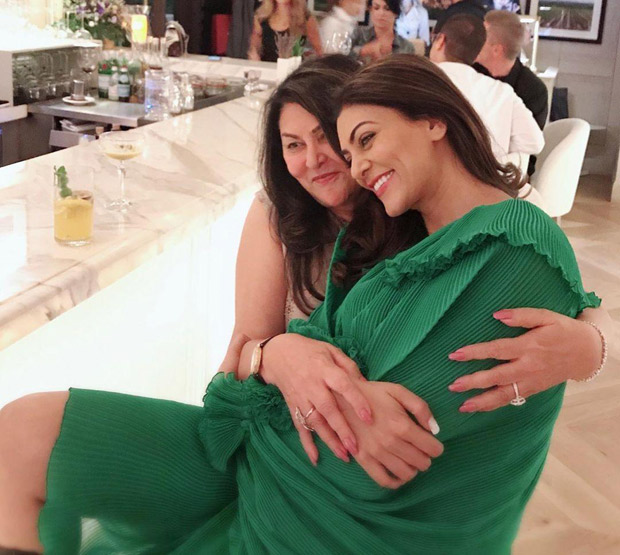 Sushmita Sen at 43, dances like a little girl with mom and brother and makes you wonder if age is just a number after all (Watch Video)