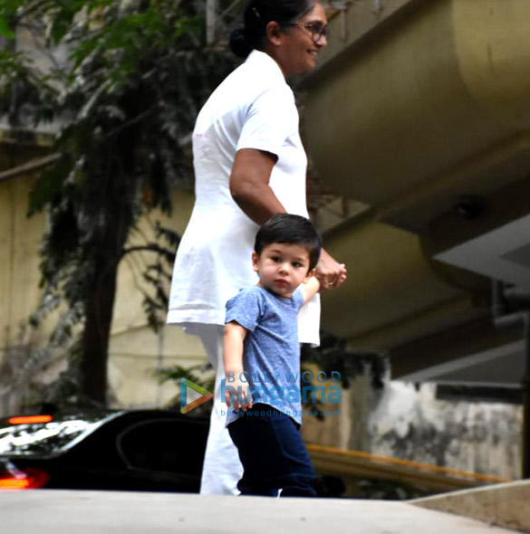 taimur ali khan spotted at a playschool in bandra 2