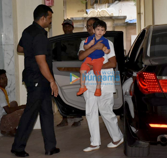 taimur ali khan spotted at his playschool 1