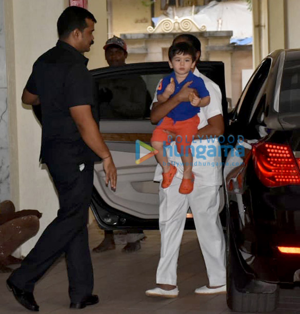 taimur ali khan spotted at his playschool 3