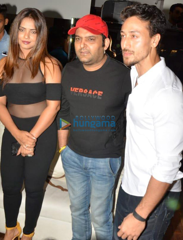 tiger shroff kapil sharma and others attend omung kumars 2019 calendar launch 1