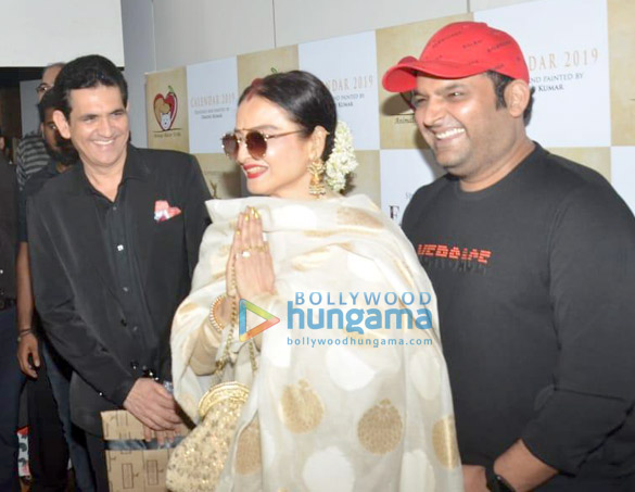 tiger shroff kapil sharma and others attend omung kumars 2019 calendar launch 4