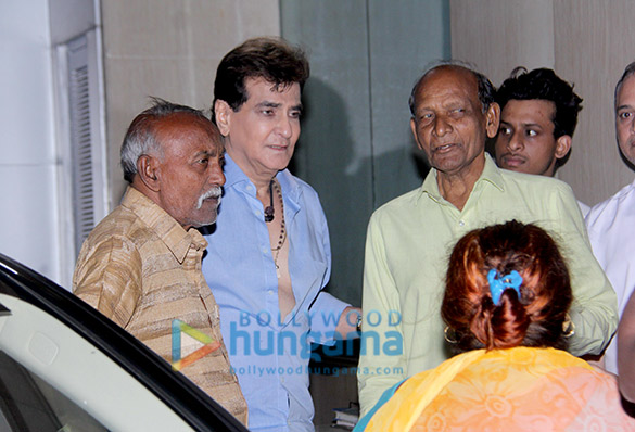 Jeetendra meet fans at Juhu