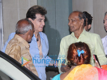 Jeetendra meet fans at Juhu