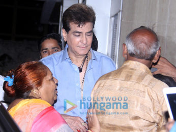 Jeetendra meet fans at Juhu