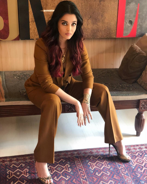 Aishwarya Rai Bachchan in Massimo Dutti suit for an interview (2)