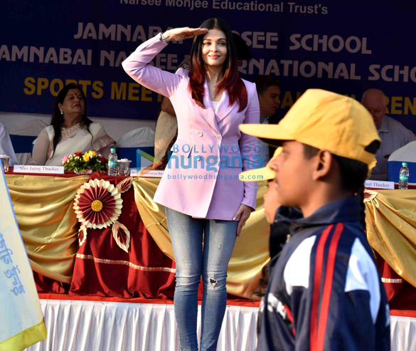 aishwarya rai bachchan takes a salute at jamnabai narsee campus for sports meet of differently abled children 1