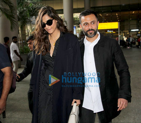 akshay kumar twinkle khanna alia bhatt and others snapped at the airport 5