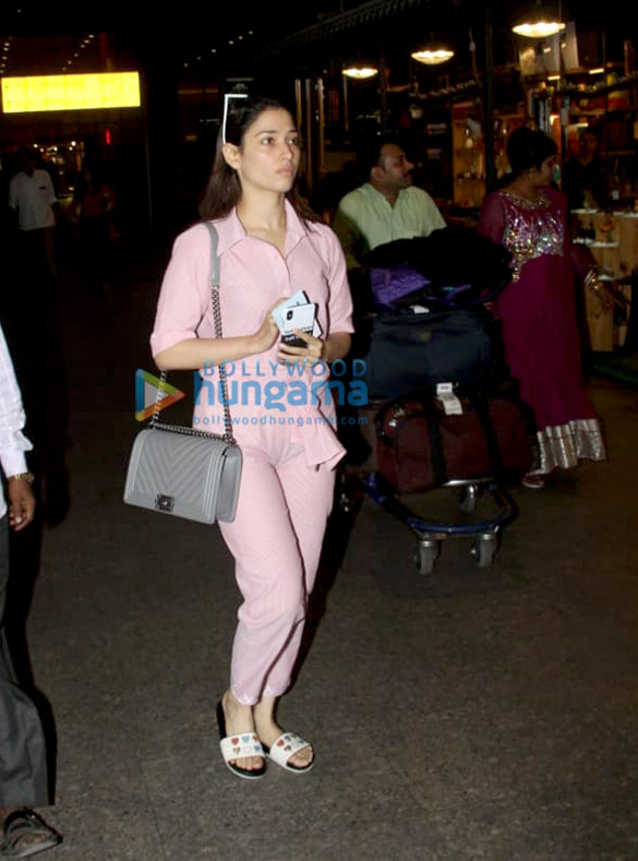 alia bhatt varun dhawan tamannaah bhatia and others snapped at the airport 2