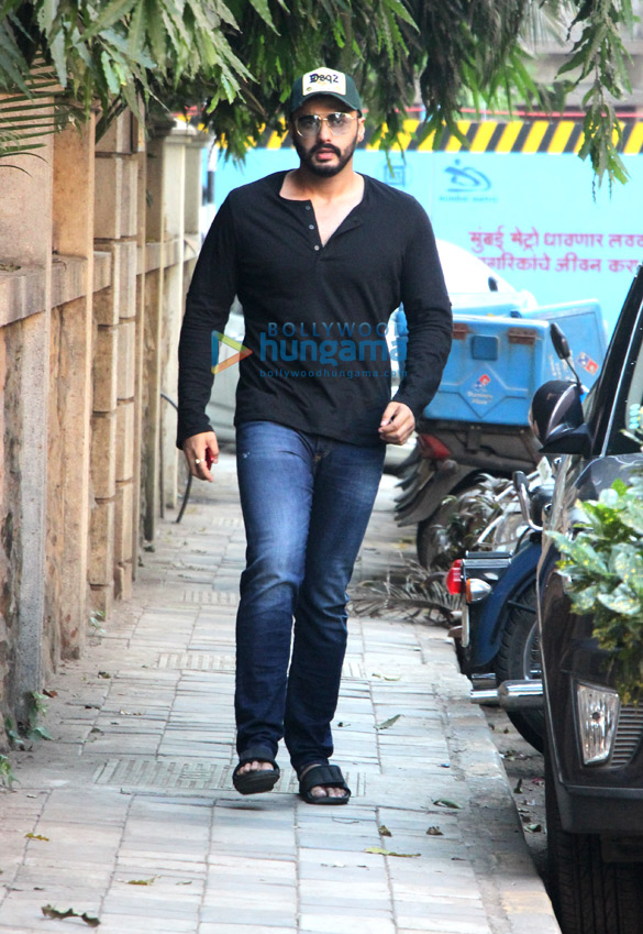 arjun kapoor snapped at excel office 2