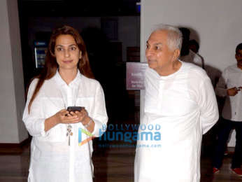 Celebs attend prayer meet of late Nana Chudasama