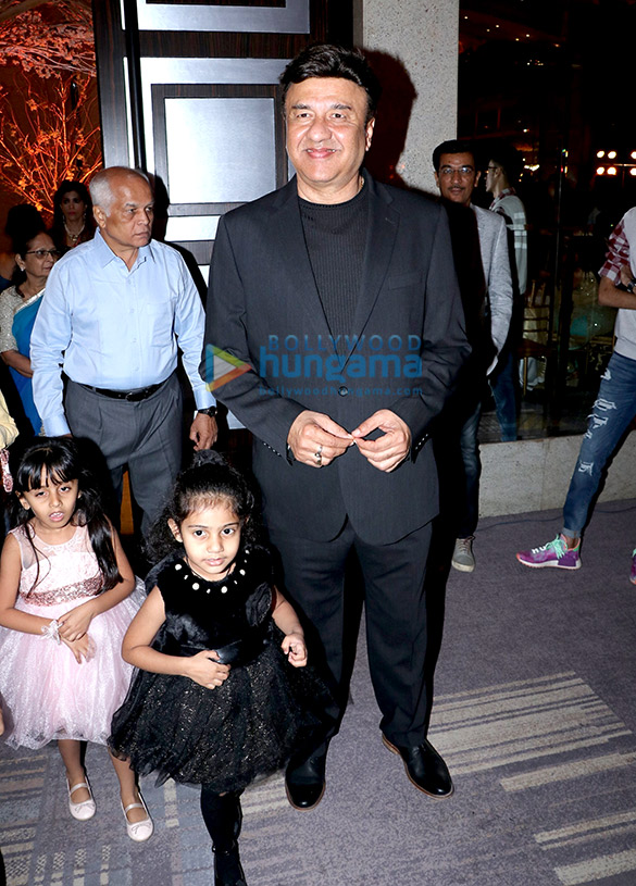 celebs grace alka yagniks daughter syesha kapoors wedding reception 7