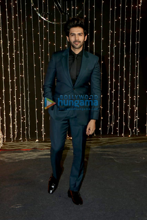 celebs grace nick jonas and priyanka chopras wedding reception 12 2