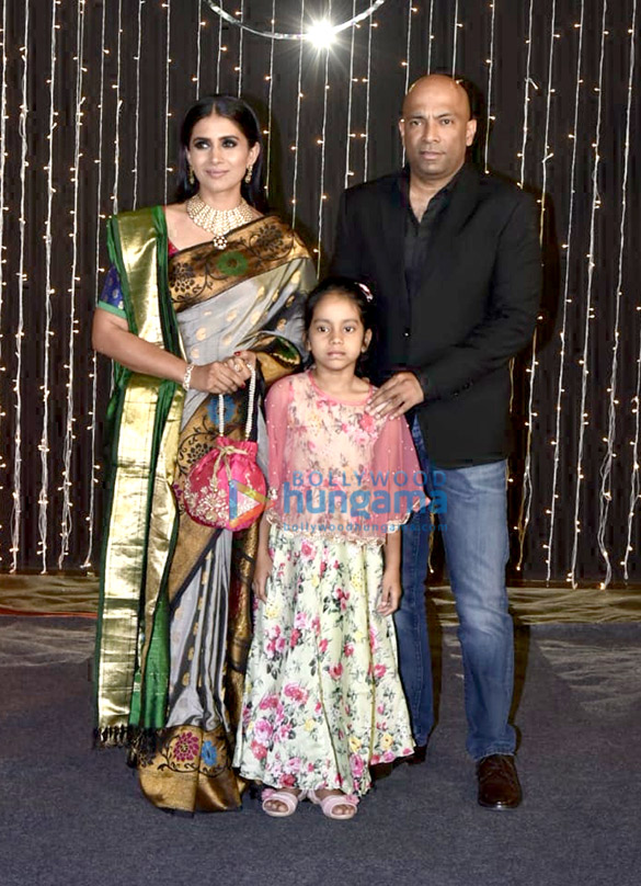 celebs grace nick jonas and priyanka chopras wedding reception1 4