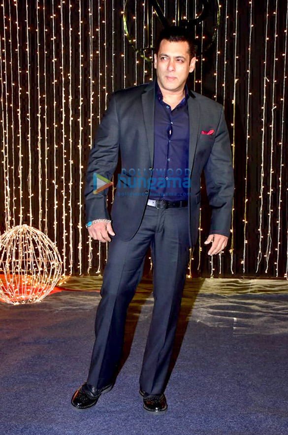 celebs grace nick jonas and priyanka chopras wedding reception1 5