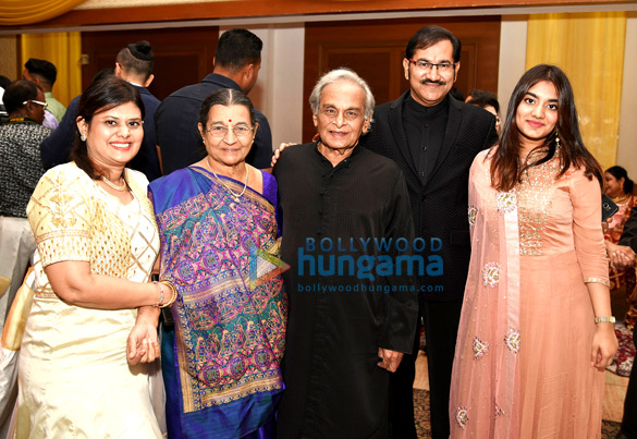 celebs grace tabassums granddaughter karishmas wedding ceremony 3