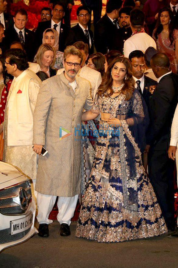 celebs grace the grand wedding of isha ambani anand piramal 17