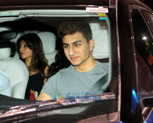 deepika padukone ranveer singh and others snapped at simmba special screening 5