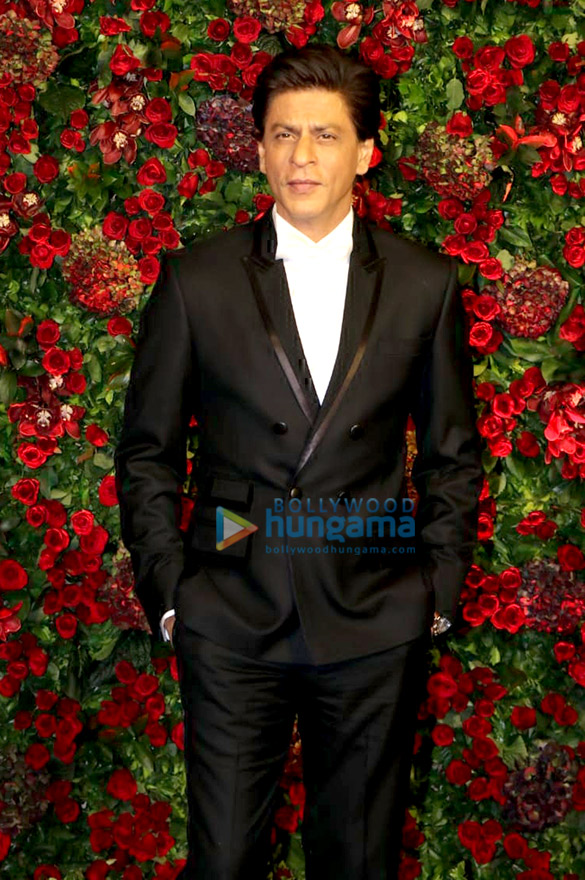 deepika padukone and ranveer singh grace their mumbai reception 21