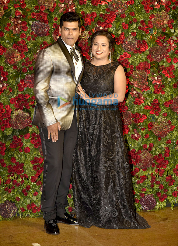 deepika padukone and ranveer singh grace their mumbai reception 43