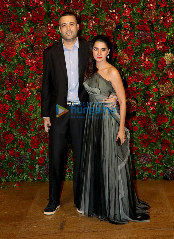 deepika padukone and ranveer singh grace their mumbai reception 48