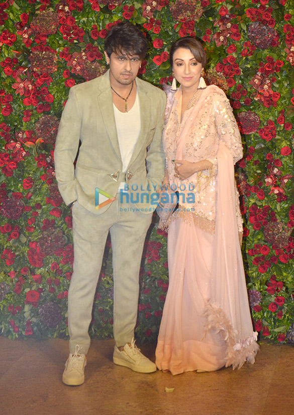 deepika padukone and ranveer singh grace their mumbai reception 79
