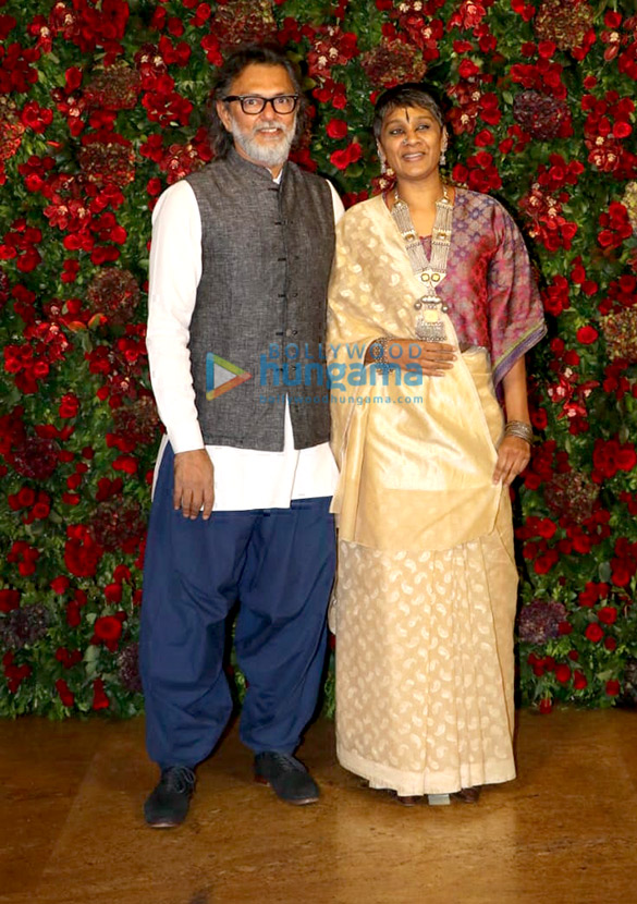 deepika padukone and ranveer singh grace their mumbai reception 9