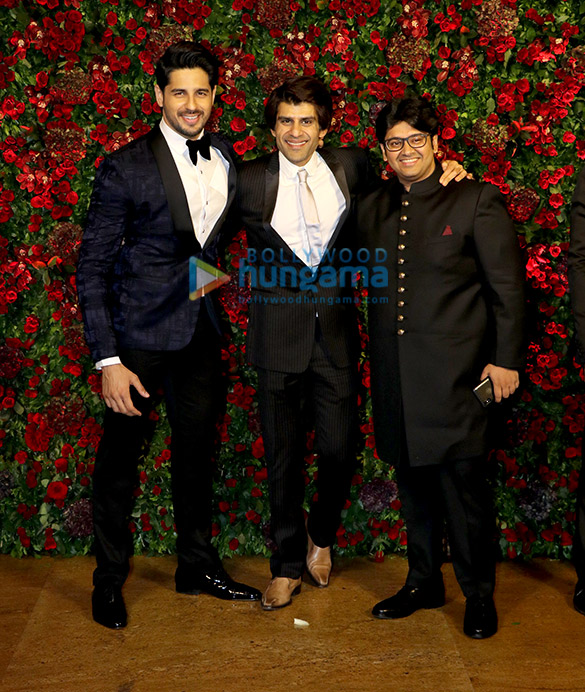 deepika padukone and ranveer singh grace their mumbai reception 95