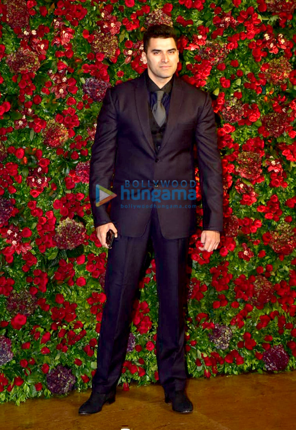 deepika padukone and ranveer singh grace their mumbai reception 99