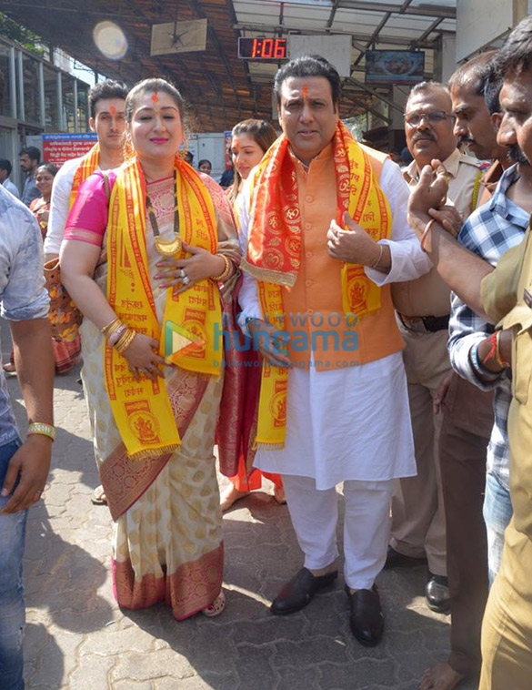 govinda visits siddhivinayak temple with his family 1