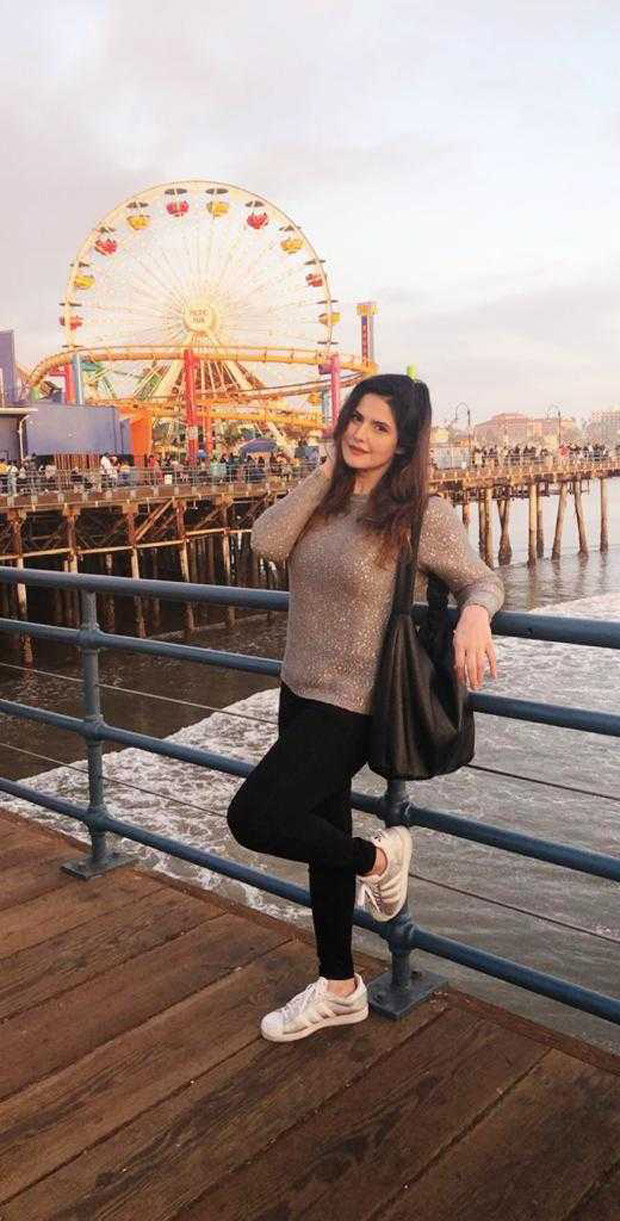 Here’s how Zareen Khan is CELEBRATING Christmas far away from India Here’s how Zareen Khan is CELEBRATING Christmas far away from India