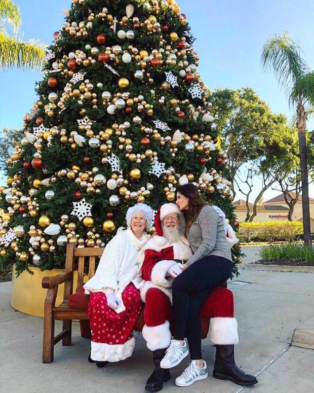 Here’s how Zareen Khan is CELEBRATING Christmas far away from India Here’s how Zareen Khan is CELEBRATING Christmas far away from India